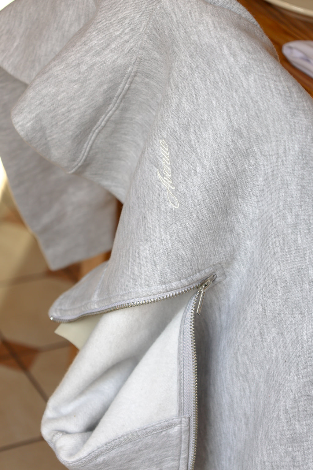 Quater Zip-Signature